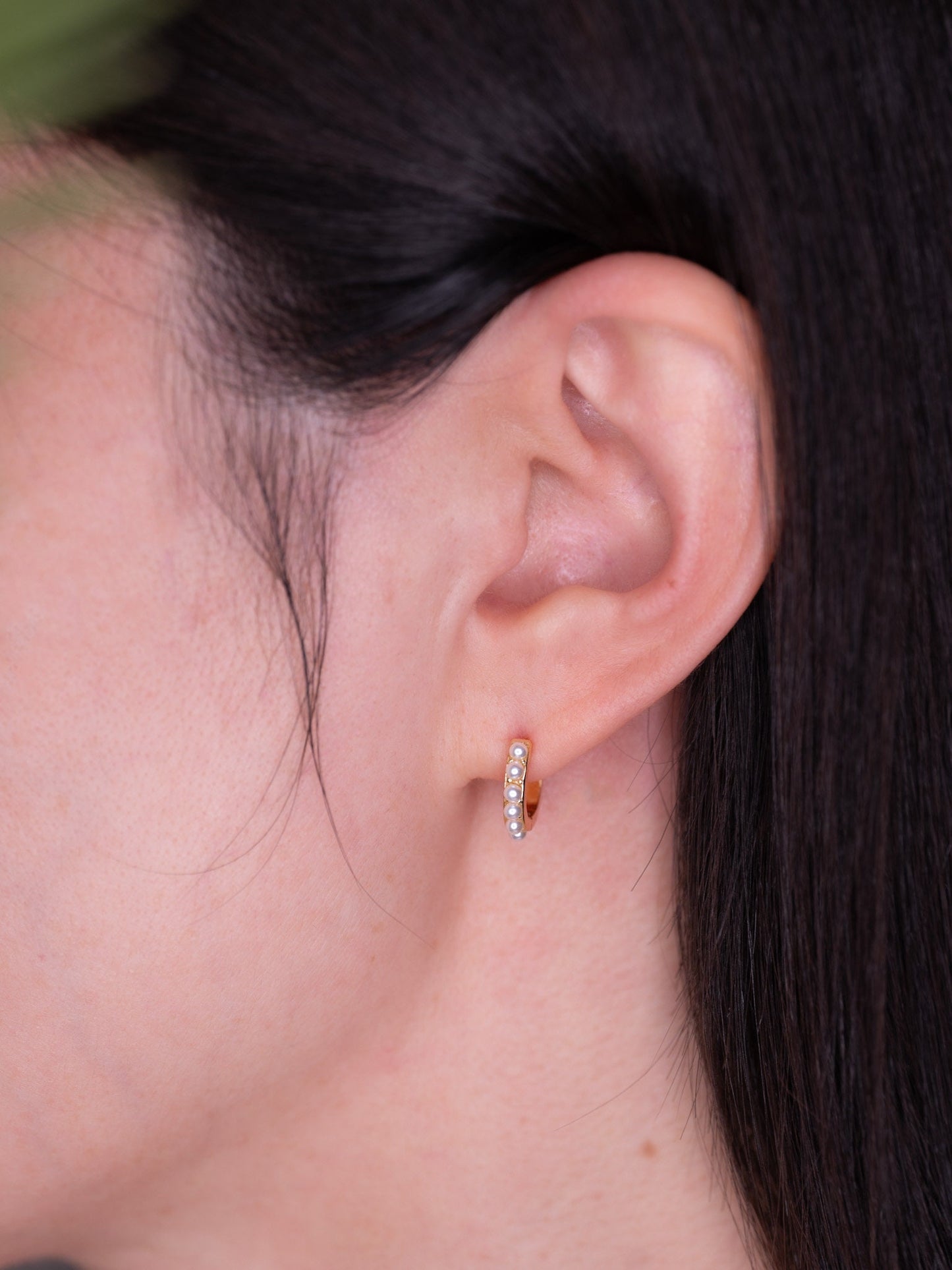 Pearl huggie earrings
