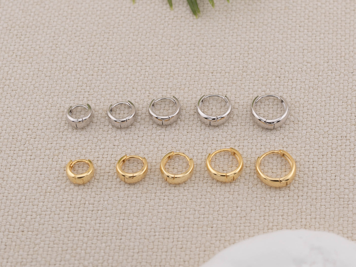 Huggie earrings, small hoop earrings set, tiny hoop earrings, 925 solid sterling silver chunky mini hoops, gold huggie sleeper tapered hoops