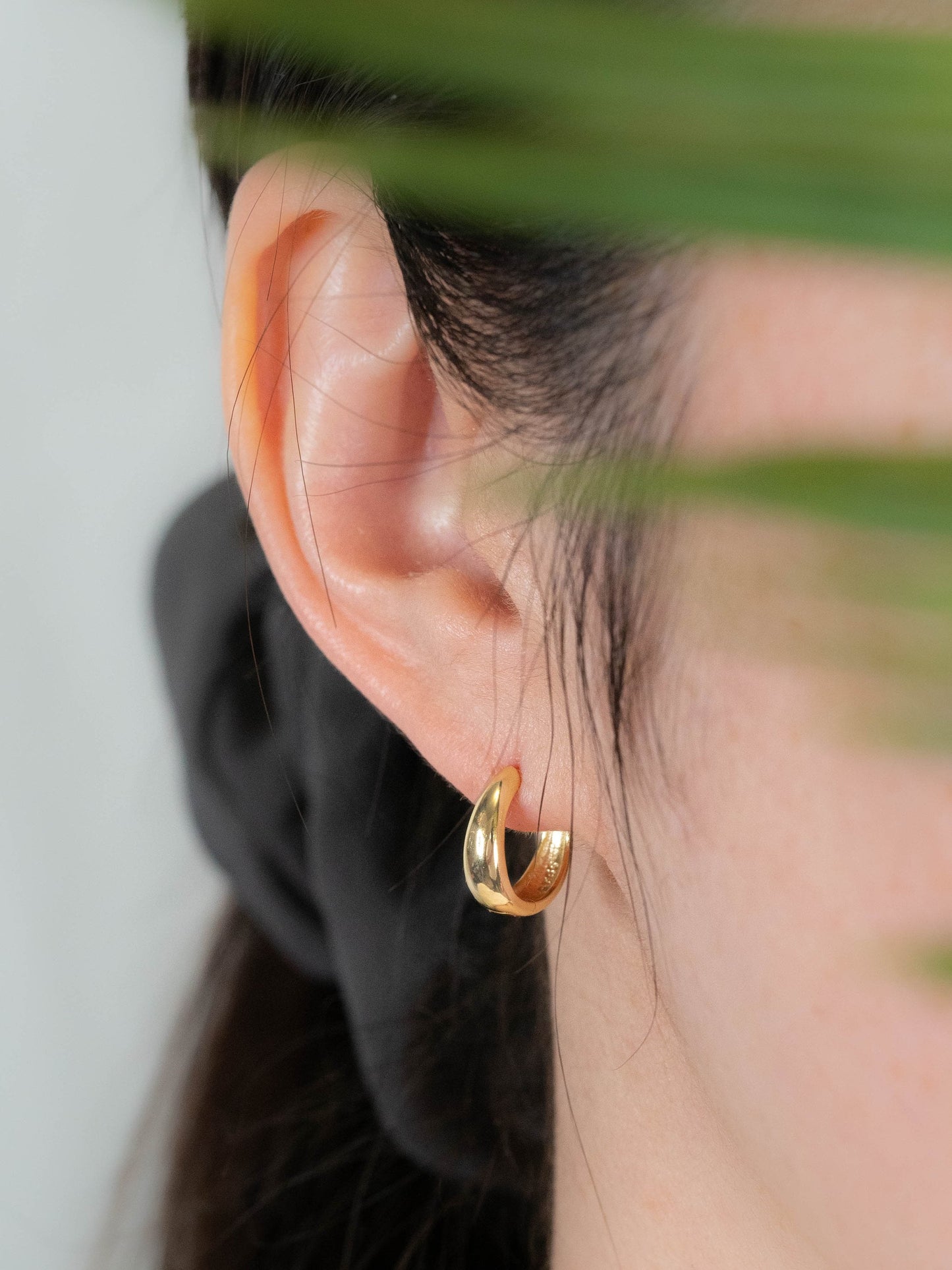 Huggie earrings, small hoop earrings set, tiny hoop earrings, 925 solid sterling silver chunky mini hoops, gold huggie sleeper tapered hoops