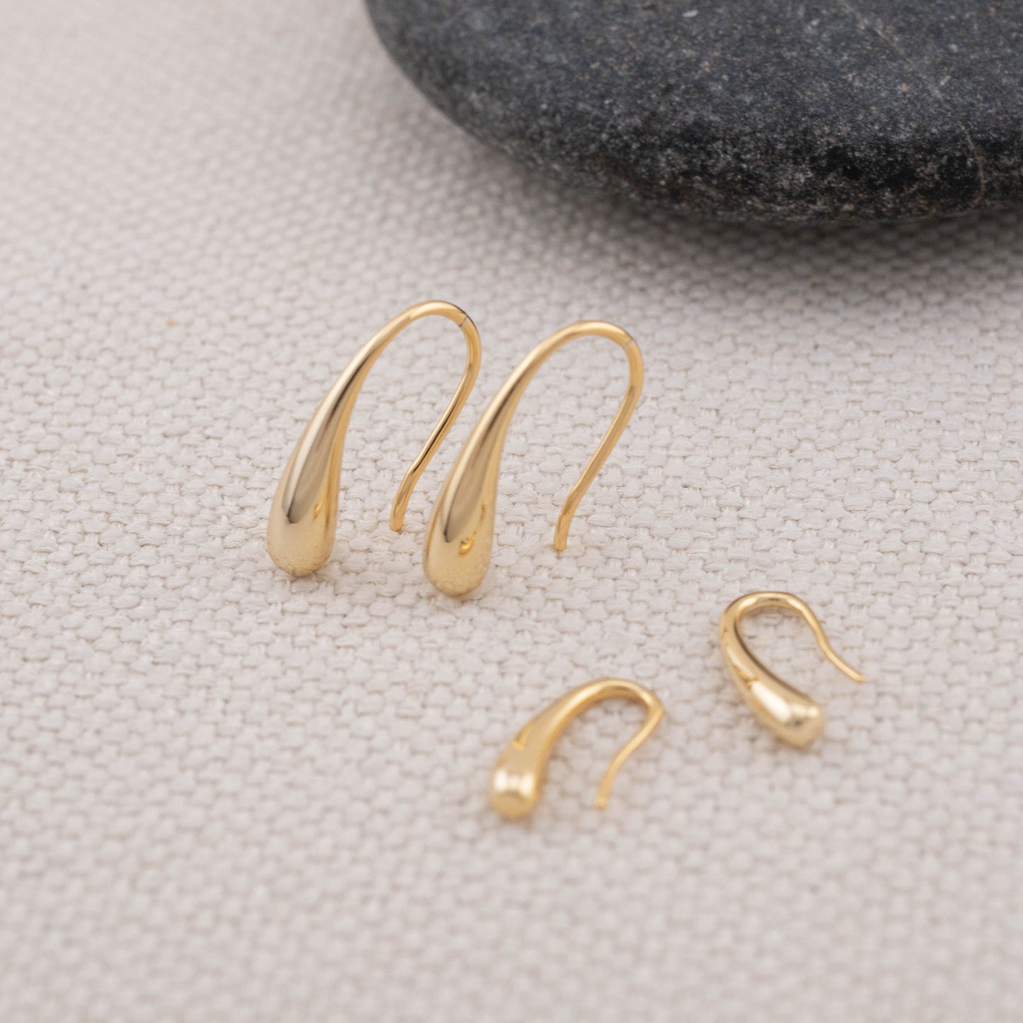 Minimalist water drop geometric hook earring