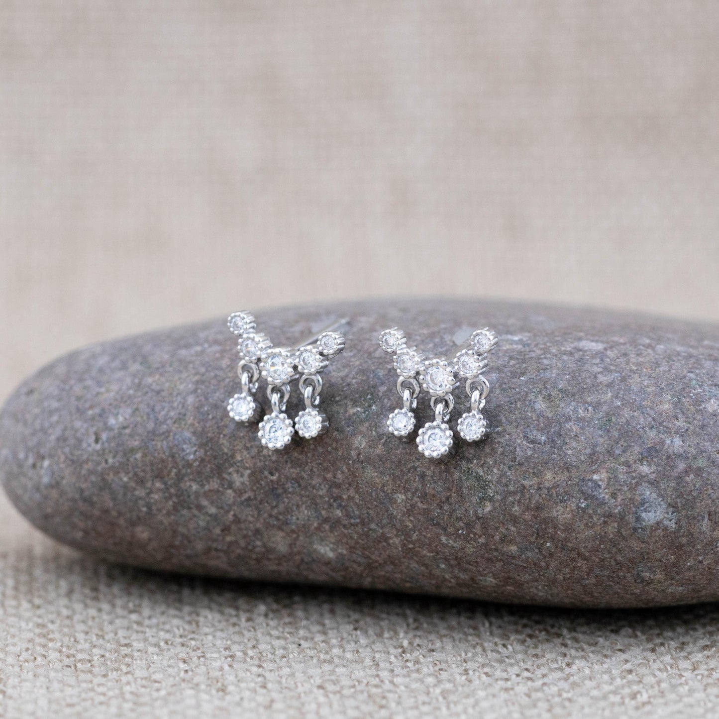 Tiny helix cz stud