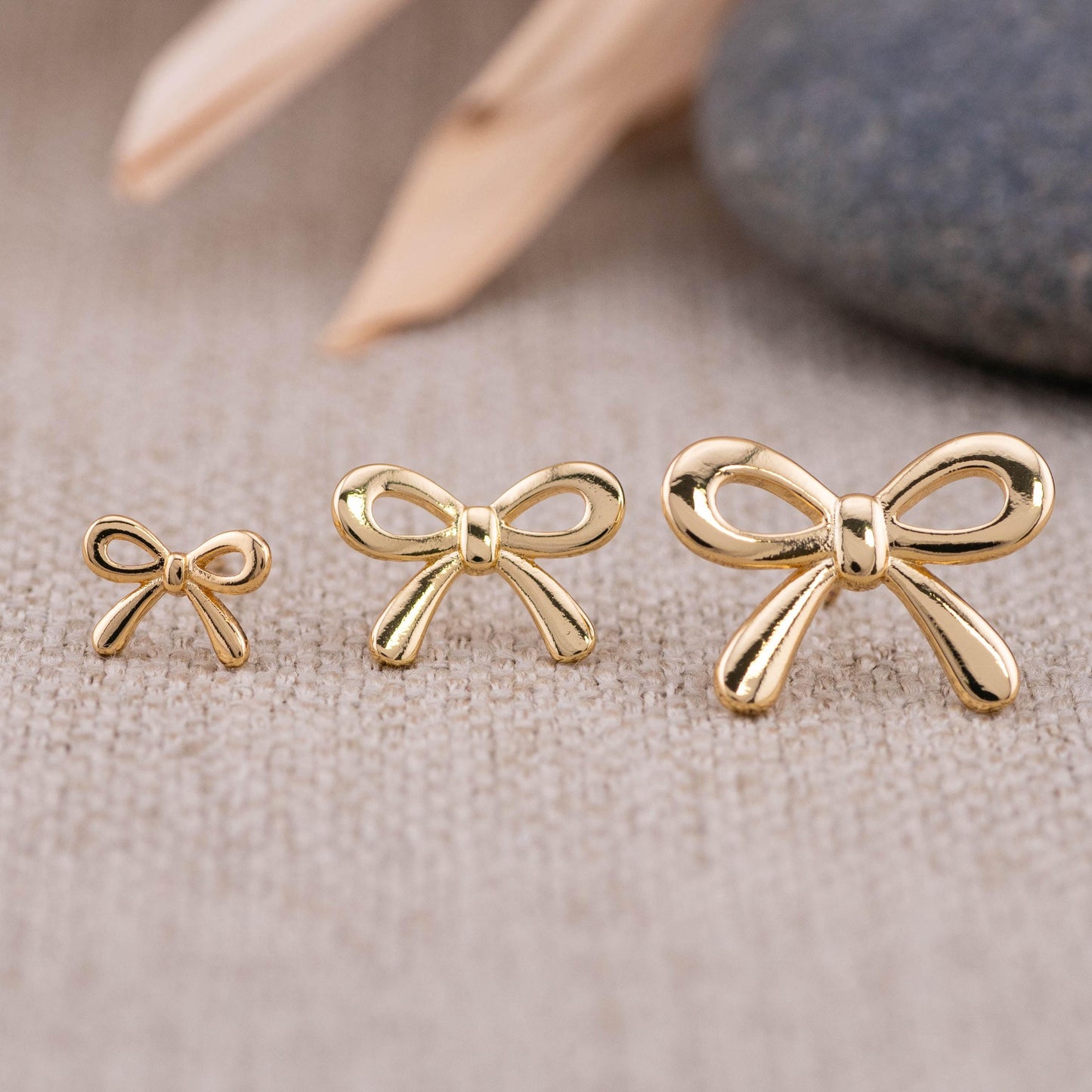 Bow earrings