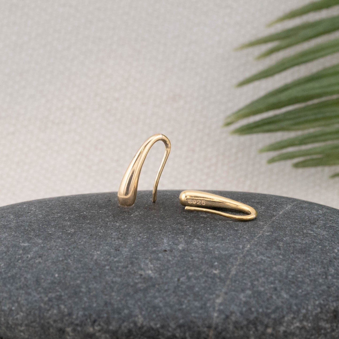 Droplet minimalistic earring