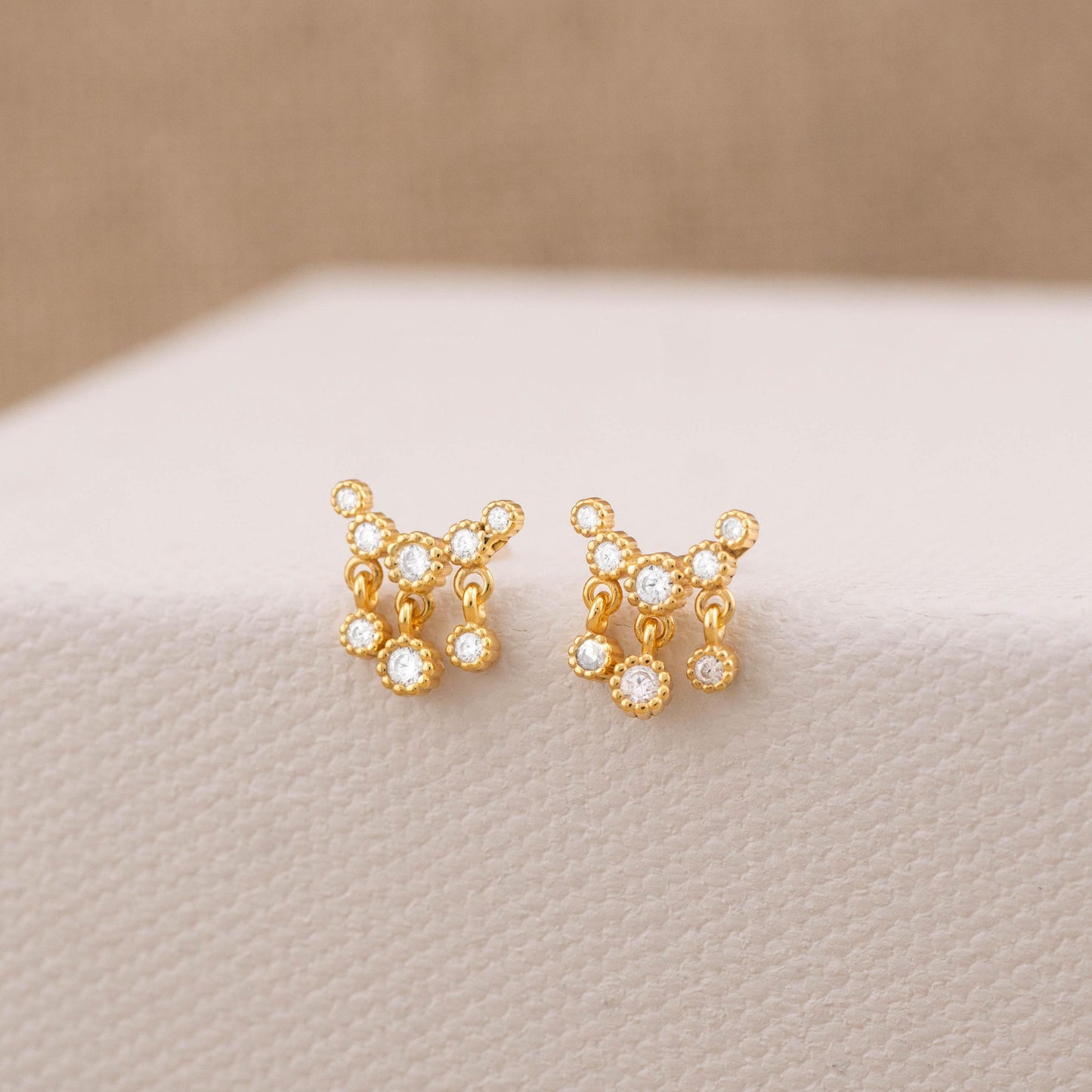 Tiny helix cz stud