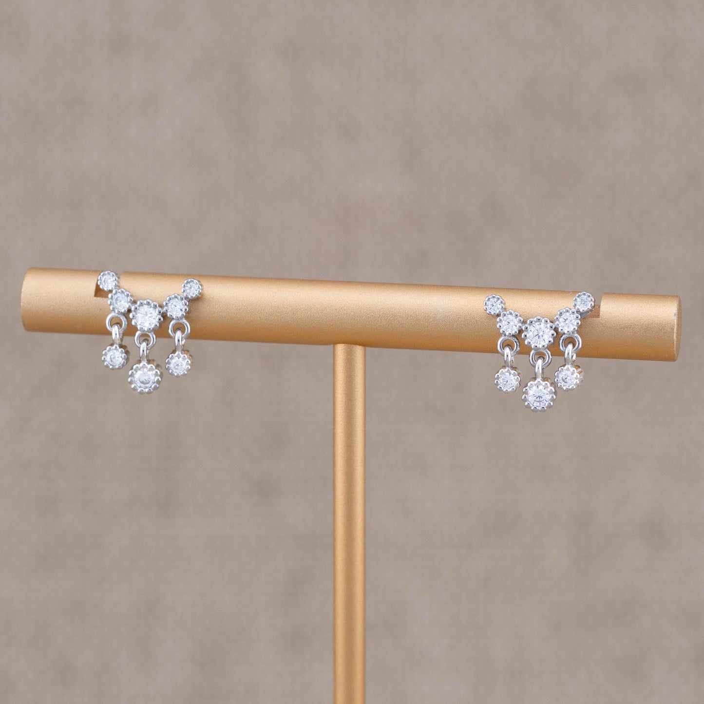Tiny helix cz stud