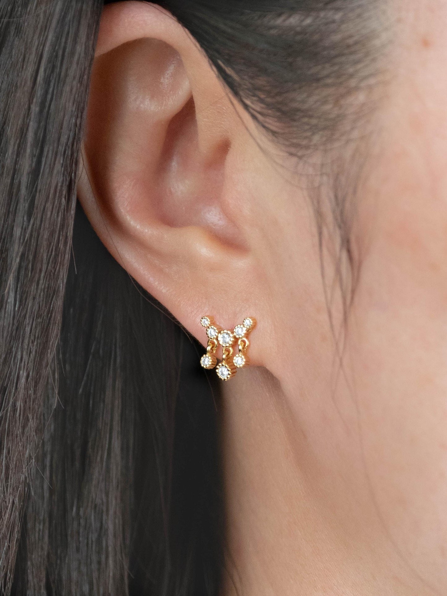 Tiny helix cz stud